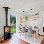 Pietari - 600m From The Sea By Interhome *