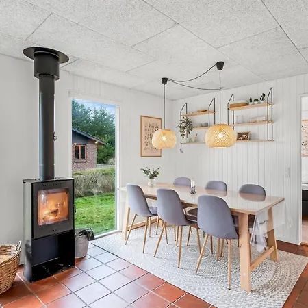 Pietari - 600m From The Sea By Interhome Vakantiehuis *