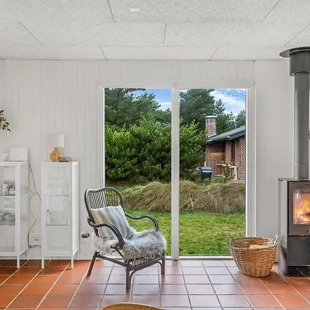 Vakantiehuis Pietari - 600m From The Sea By Interhome Oksbøl