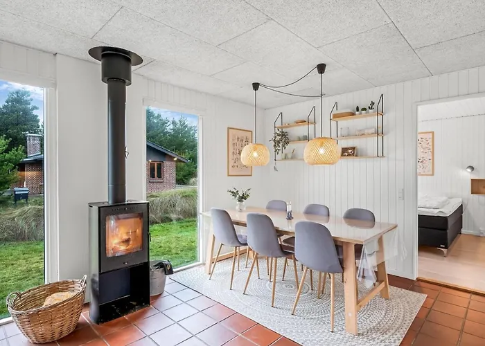 Pietari - 600m From The Sea By Interhome *